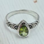 Peridot 925 Sterling Silver Ring (REXT56-188)