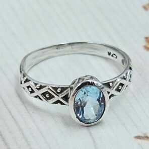 Blue Topaz 925 Sterling Silver Ring (REXT30-96)