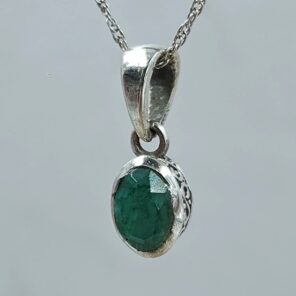 Emerald 925 Sterling Silver Pendant (REXT59-45)