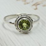 Peridot 925 Sterling Silver Ring (REXT9-41)