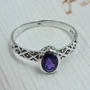 Amethyst 925 Sterling Silver Ring (REXT58-101)