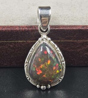 Black Opal 1" 925 Sterling Silver Pendant (REXT79-133)
