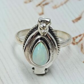 Ethiopian Opal 925 Sterling Silver Poison Box Ring (REXT161-18)