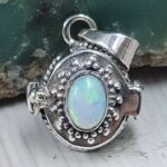 Ethiopian Opal 925 Sterling Silver Poison Box Pendant (REXT164-16)