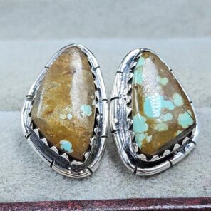 Mine 8 Turquoise 0.6" 925 Sterling Silver Stud Earrings (REXT62-308)