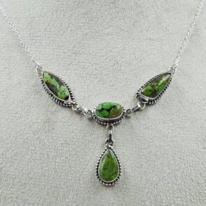 Yungai Green Turquoise 925 Sterling Silver Necklace (REXT111-84)