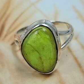 Gaspeite Size US 6 925 Sterling Silver Ring (REXT29-480)