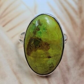 Gaspeite Size US 8 925 Sterling Silver Ring (REXT29-444)
