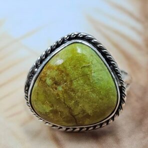 Gaspeite Size US 8 925 Sterling Silver Ring (REXT29-455)