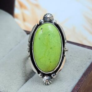 Gaspeite Size US 7 925 Sterling Silver Ring (REXT2-132)