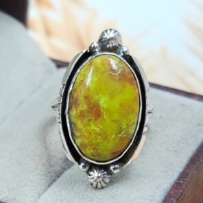 Gaspeite Size US 9 925 Sterling Silver Ring (REXT2-138)
