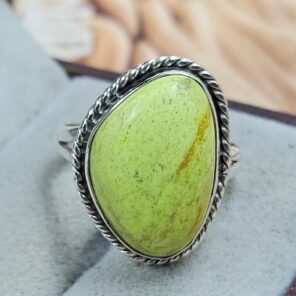 Gaspeite Size US 8 925 Sterling Silver Ring (REXT2-137)