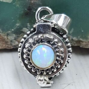 Ethiopian Opal 925 Sterling Silver Poison Box Pendant (REXT164-71)