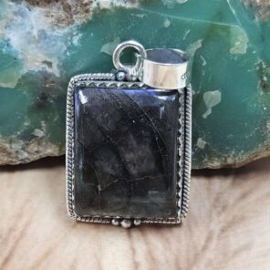 Purple Labradorite 1.5" 925 Sterling Silver Pendant (REXT107-103)