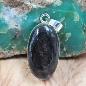 Purple Labradorite 1.5" 925 Sterling Silver Pendant (REXT42-273)