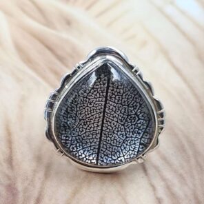 Leaf Size US 6 925 Sterling Silver Ring (REXT151-102)