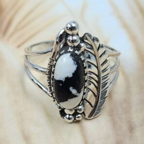 White Buffalo Turquoise 925 Sterling Silver Ring (REXT91-77)