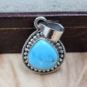 White WatervTurquoise 925 Sterling Silver Pendant (REXT8-210)