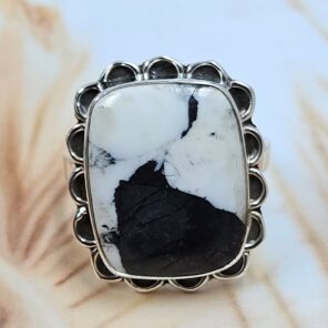 White Buffalo Turquoise Size US 10 925 Sterling Silver Ring (REXT8-172)