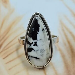 White Buffalo Turquoise Size US 7 925 Sterling Silver Ring (REXT8-135)