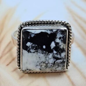 White Buffalo Turquoise Size US 10 925 Sterling Silver Ring (REXT8-174)