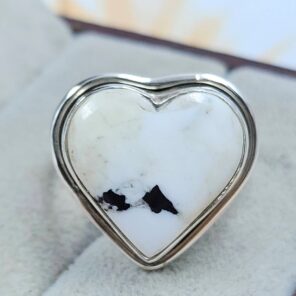 White Buffalo Turquoise Size US 7 925 Sterling Silver Ring (REXT8-146)