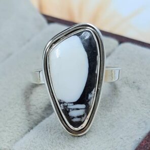White Buffalo Turquoise Size US 6 925 Sterling Silver Ring (REXT8-131)
