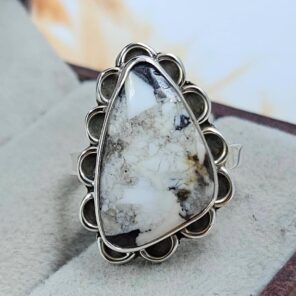 White Buffalo Turquoise Size US 7 925 Sterling Silver Ring (REXT8-144)