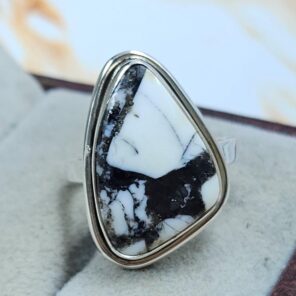 White Buffalo Turquoise Size US 6 925 Sterling Silver Ring (REXT8-127)
