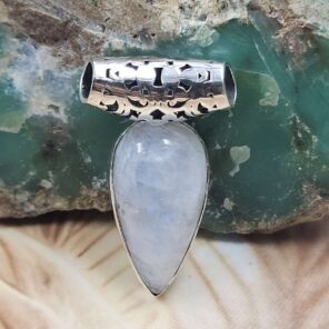 Bali Style Rainbow Moonstone 1.5" 925 Sterling Silver Pendant (REXT15-46)
