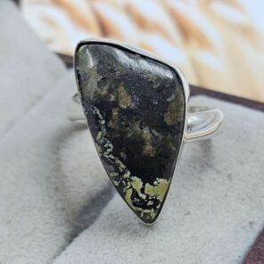 Mine 8 Turquoise 925 Sterling Silver Ring (REXT8-181)