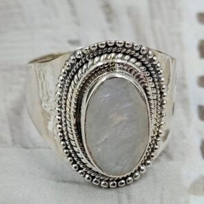 Rainbow Moonstone Size US 8 925 Sterling Silver Ring (RS35-124)