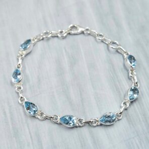 Blue Topaz 925 Sterling Silver Bracelet (RS67-202)