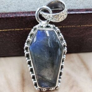 Labradorite Coffin 925 Sterling Silver Pendant (RS29-464)