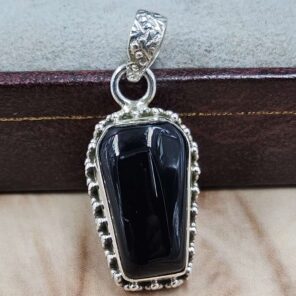 Black Onyx Coffin 925 Sterling Silver Pendant (RS29-459)