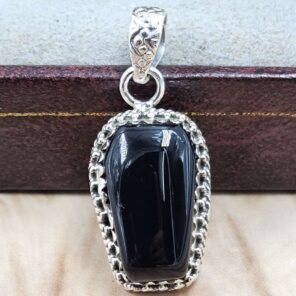Black Onyx Coffin 925 Sterling Silver Pendant (RS29-472)