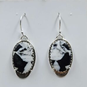 White Buffallo Turquoise 925 Sterling Silver Earring (REXT22-211)