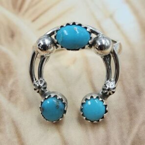 Kingman Turquoise Naja Sterling Silver Ring (REXT127-92)