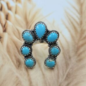Kingman Turquoise Naja Sterling Silver Ring (REXT127-85)