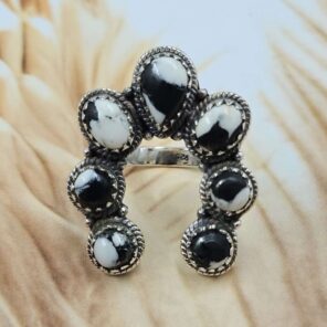 white Buffalo Turquoise Naja Sterling Silver Ring (REXT127-86)
