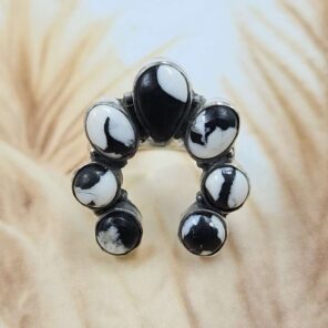 White Buffallo Turquoise Naja Sterling Silver Ring (REXT127-83)