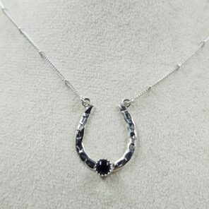 Black Onyx Sterling Silver Necklace (REXT170-7)