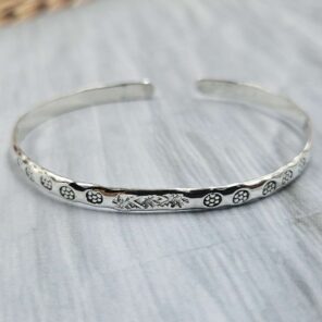 Plain Silver Southwest Bangle Size 5.5" Adjustable Sterling Silver Bangle (RS88-23)
