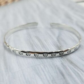 Plain Silver Southwest Bangle Size 5.5" Adjustable Sterling Silver Bangle (RS88-34)