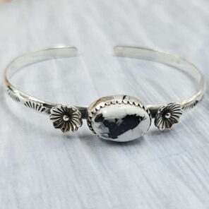 White Buffalo Turquoise Southwest Bangle Adjustable Sterling Silver Bangle (REXT93-103)