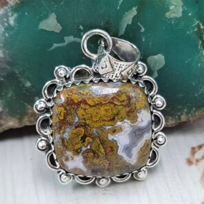 Kerrouchen Seam Agate 1.25" 925 Sterling Silver Pendant (REXT119-276)