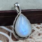 Rainbow Moonstone 925 Sterling Silver Pendant (REXT111-116)