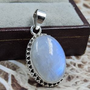 Rainbow Moonstone 925 Sterling Silver Pendant (REXT111-117)