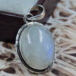 Rainbow Moonstone 925 Sterling Silver Pendant (REXT111-121)