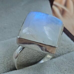 Rainbow Moonstone 925 Sterling Silver Ring (REXT111-110)